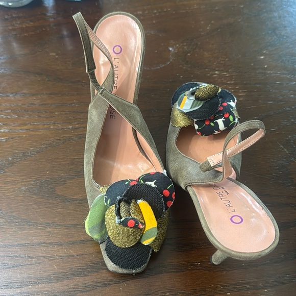 Italian L’autre Chose darling floral heels with Ankle Strap EU 38 - Picture 1 of 5